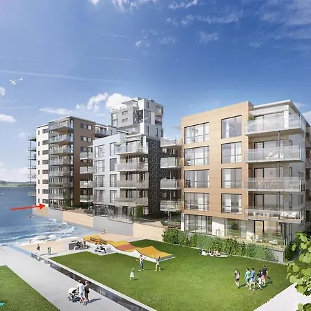 Pa Stranden, Midt I Apartamento Tønsberg